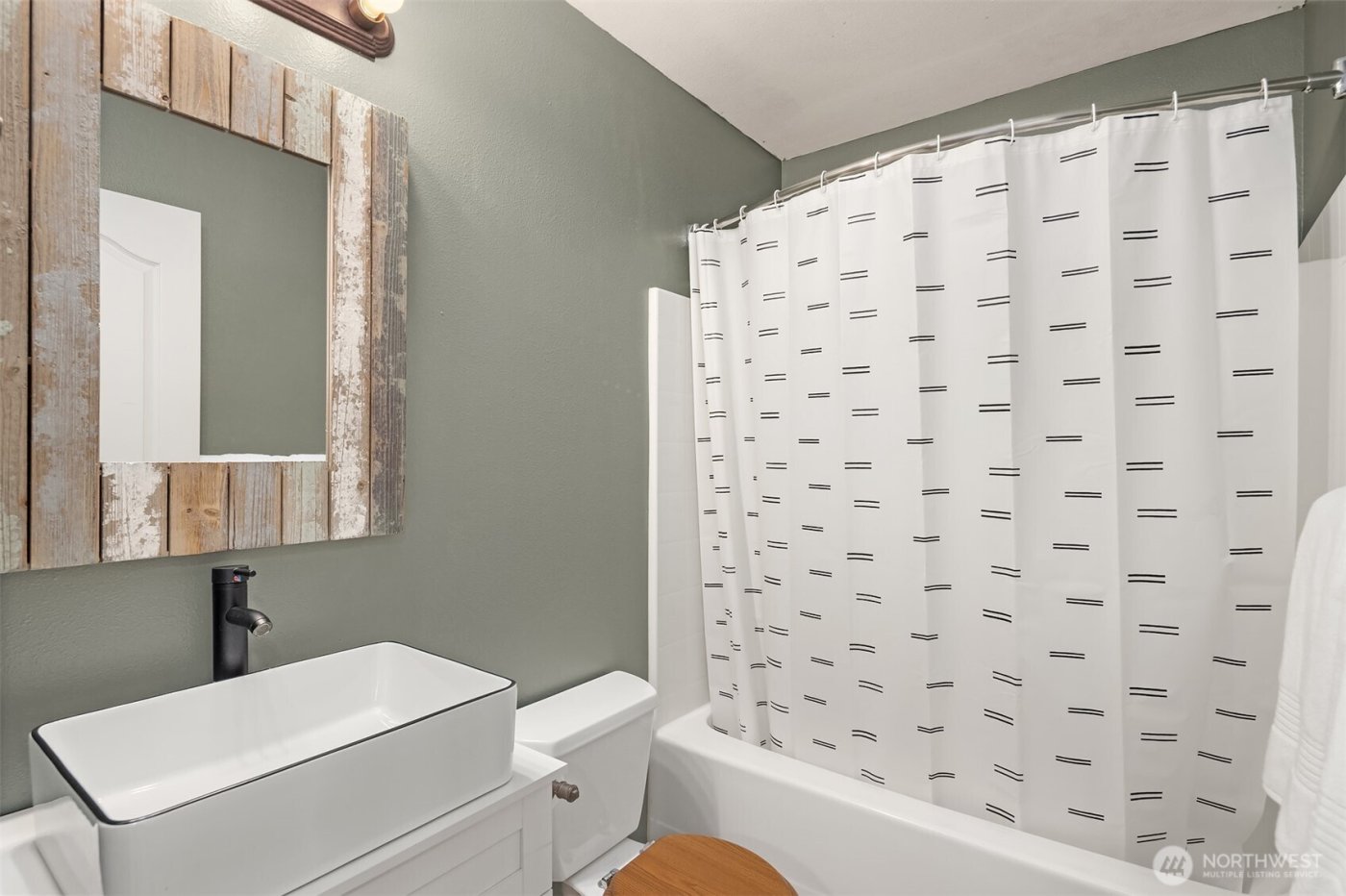 504 N Floral Avenue , Cle Elum, WA 98922