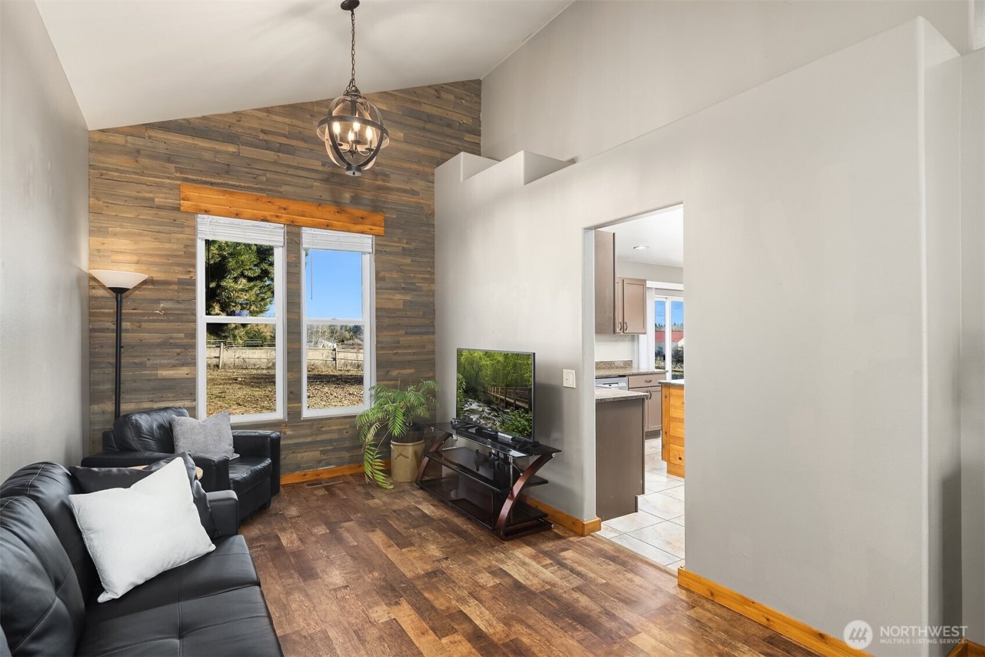 504 N Floral Avenue , Cle Elum, WA 98922