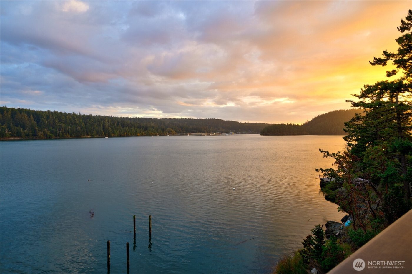 15833 Yokeko Drive , Anacortes, WA 98221