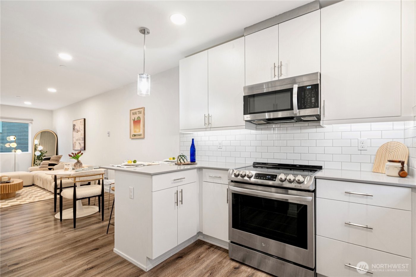 12526 15th Avenue NE #B, Seattle, WA 98125