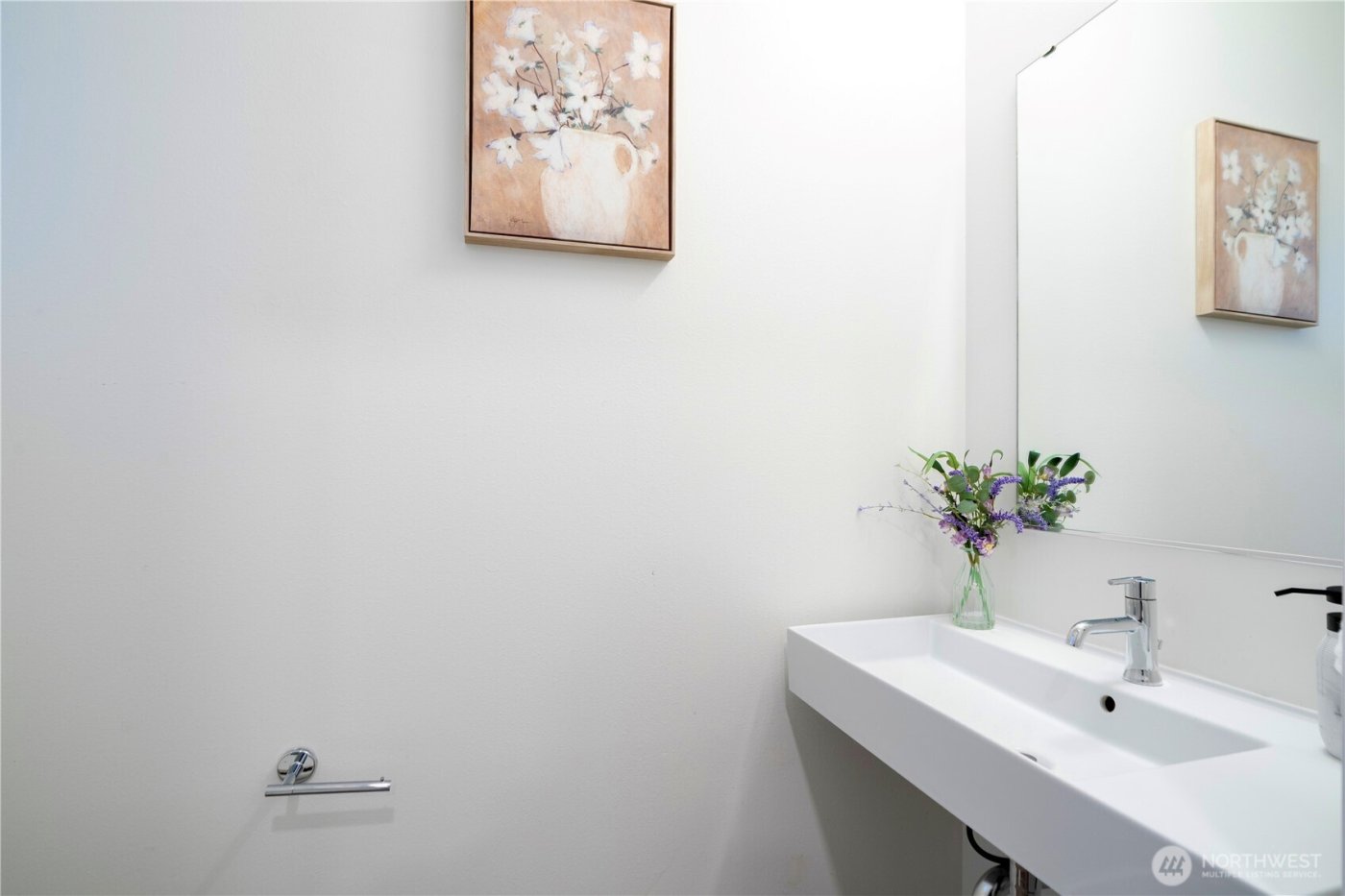 12526 15th Avenue NE #B, Seattle, WA 98125