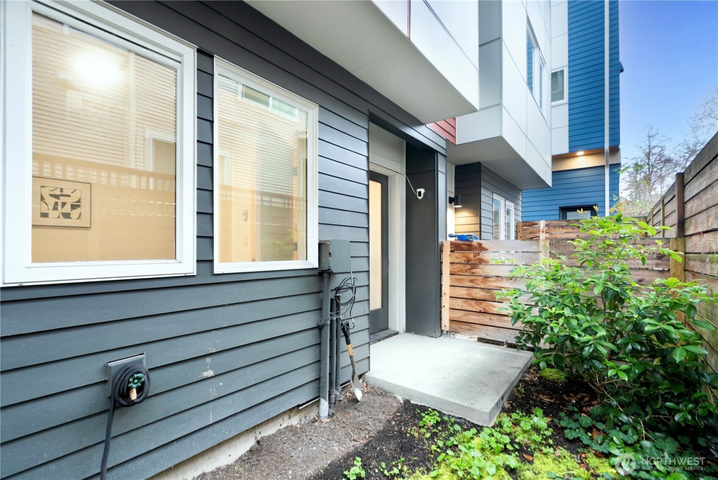 12526 15th Avenue NE #B, Seattle, WA 98125