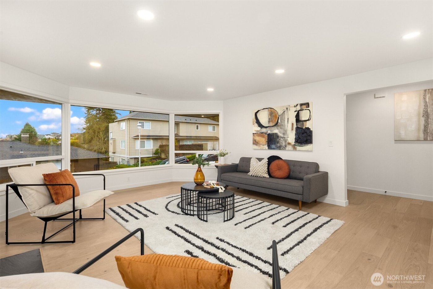 3702 W Fulton Street , Seattle, WA 98199