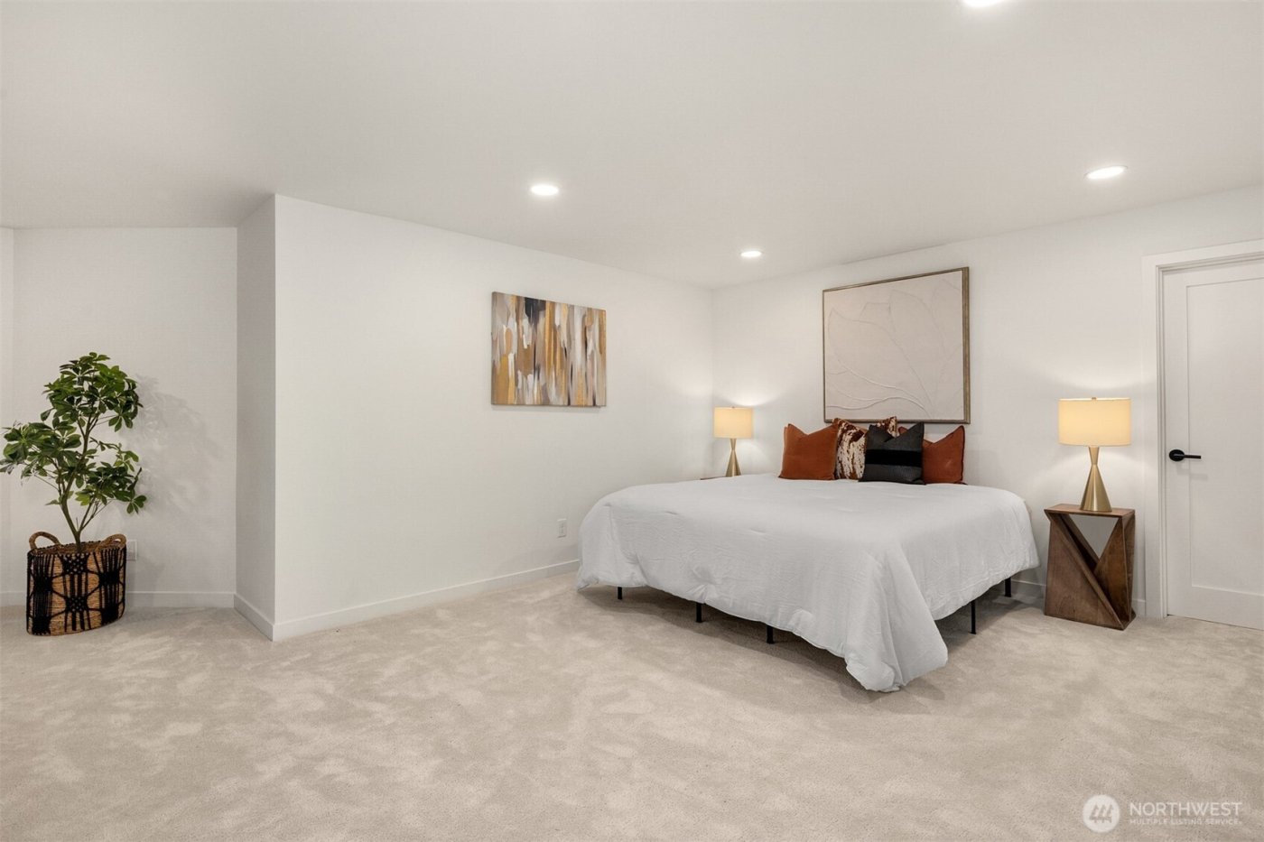 3702 W Fulton Street , Seattle, WA 98199