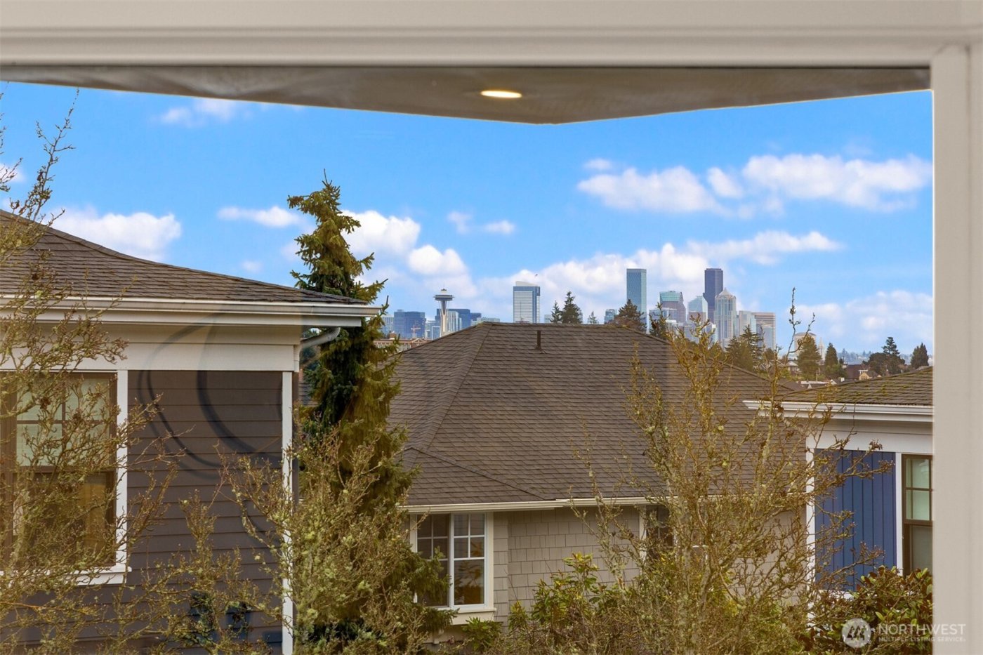 3702 W Fulton Street , Seattle, WA 98199