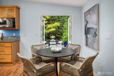 909 110th Avenue SE, Bellevue, WA 98004 - Photo 11