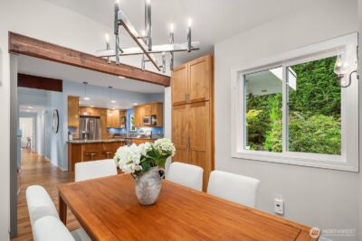 909 110th Avenue SE, Bellevue, WA 98004 - Photo 14