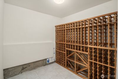 909 110th Avenue SE, Bellevue, WA 98004 - Photo 27