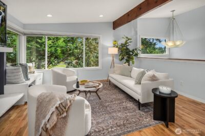 909 110th Avenue SE, Bellevue, WA 98004 - Photo 3