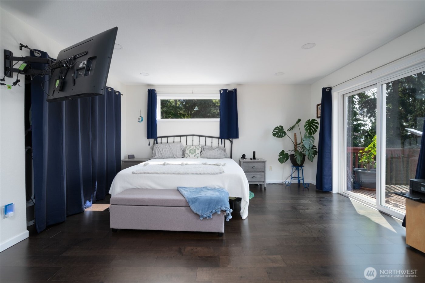 4251 Hollydale Lane , Oak Harbor, WA 98277