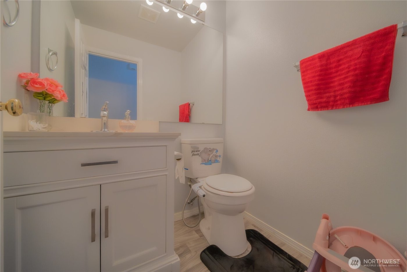 5615 S 233rd Street , Kent, WA 98032