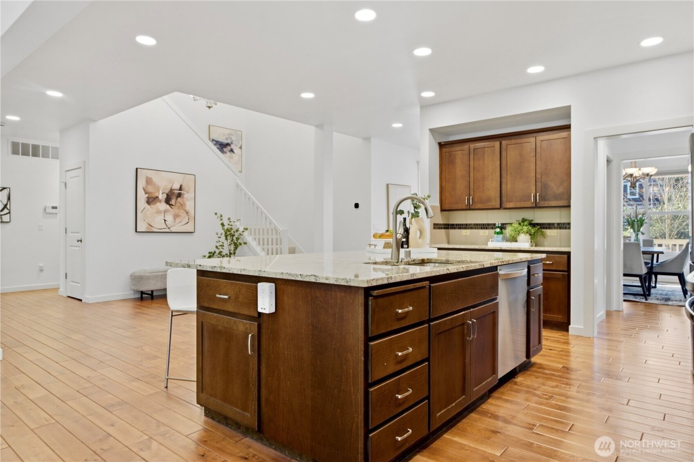 3122 SE 16th St , North Bend, WA 98045