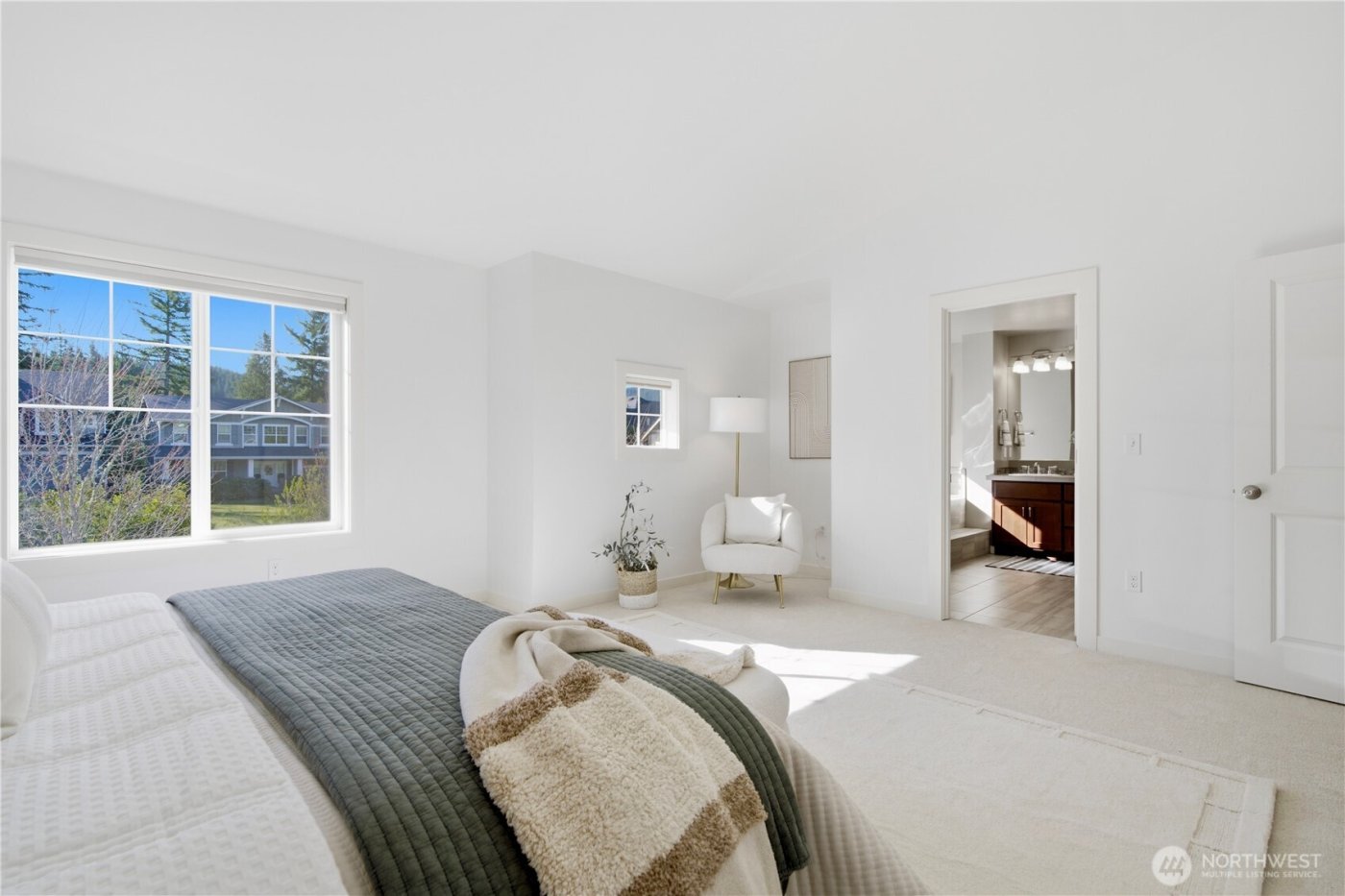 3122 SE 16th St , North Bend, WA 98045