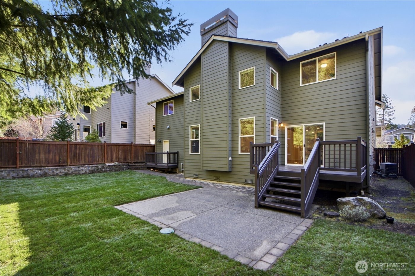 3122 SE 16th St , North Bend, WA 98045