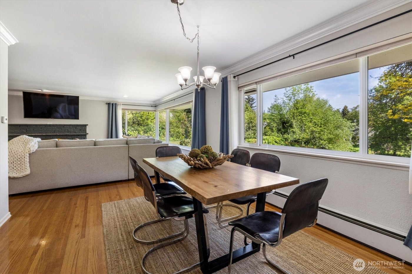 11411 Clovercrest Drive SW, Lakewood, WA 98499