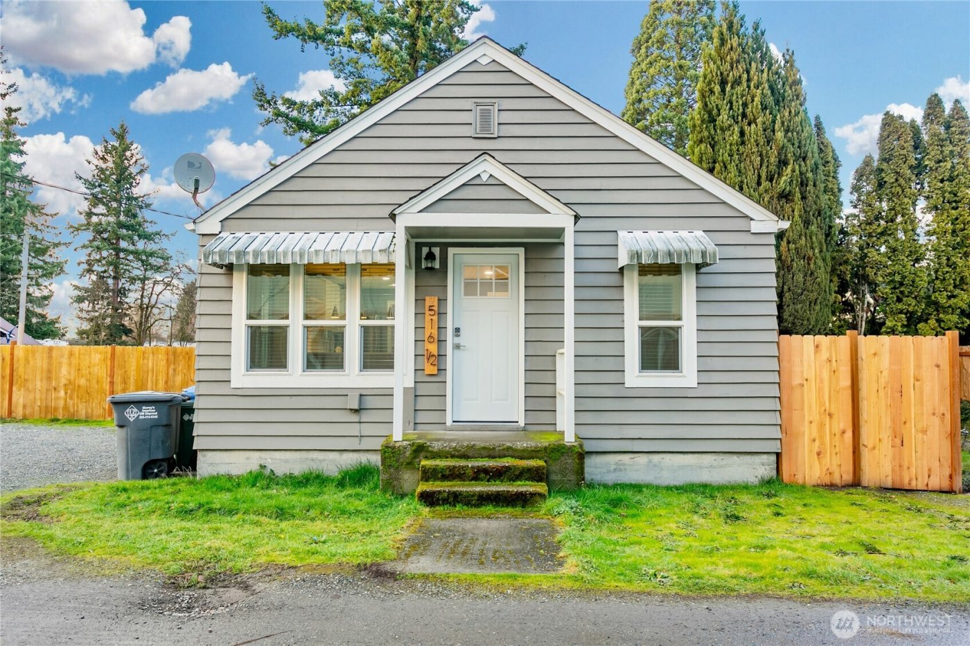 516 1/2 11th Street NW, Puyallup, WA 98371