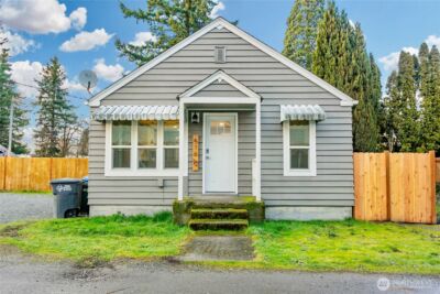 516 1/2 11th Street NW, Puyallup, WA 98371 - Photo 1