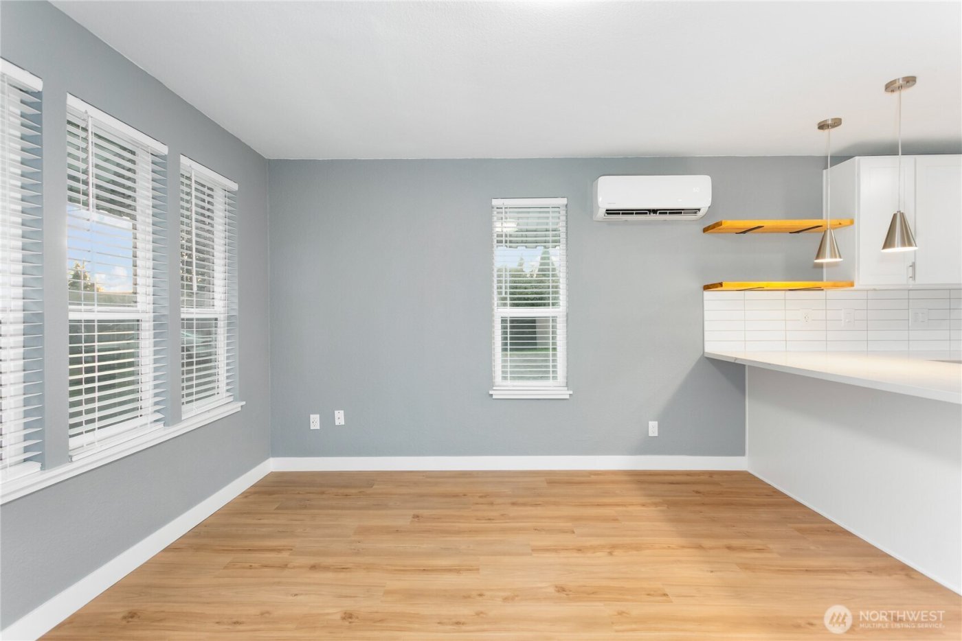 516 1/2 11th Street NW, Puyallup, WA 98371