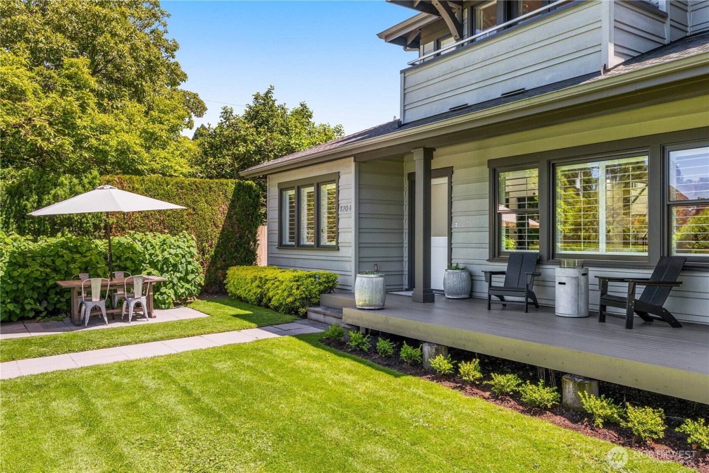 1204 6th Street W, Kirkland, WA 98033