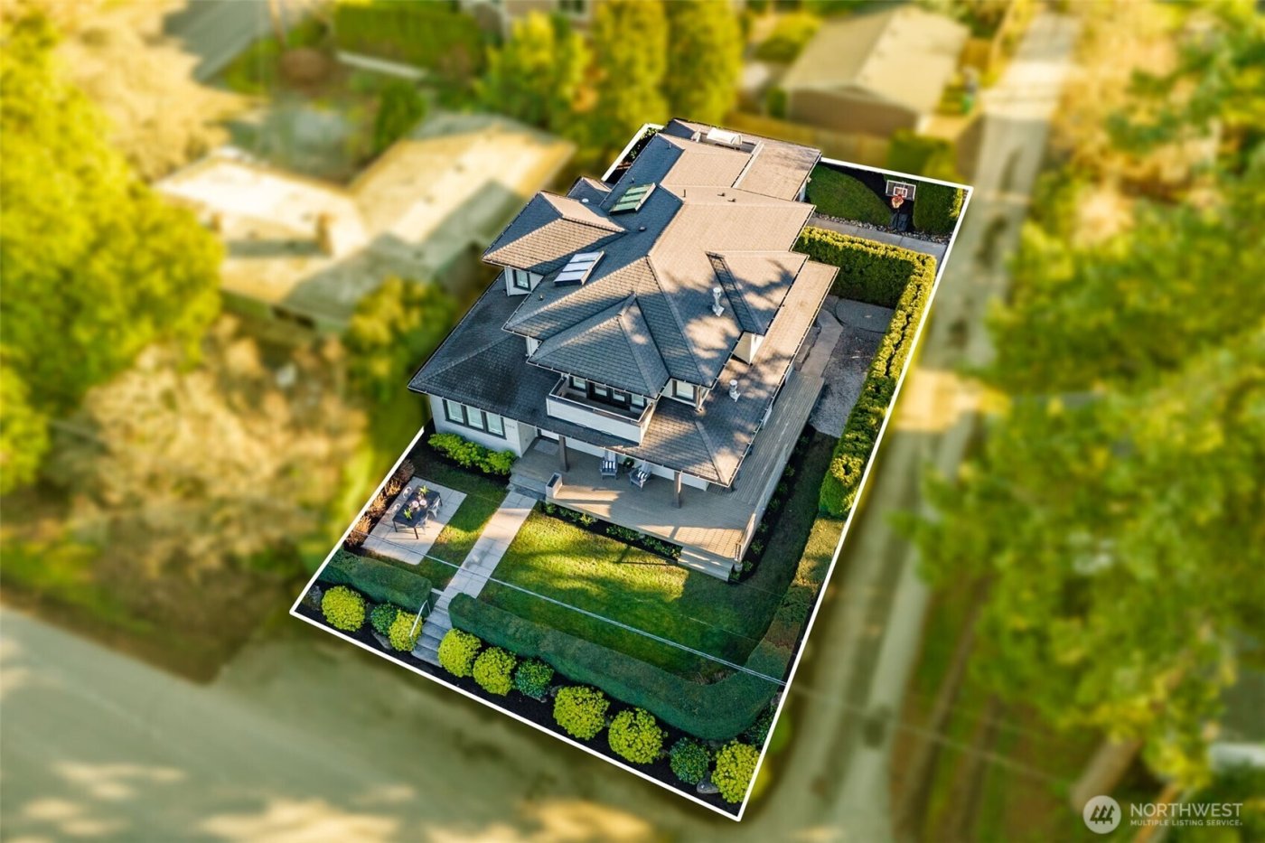 1204 6th Street W, Kirkland, WA 98033