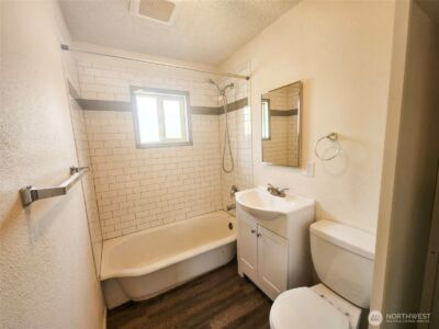 212 A&B Elm Street #A&B, Bremerton, WA 98310 - Photo 11