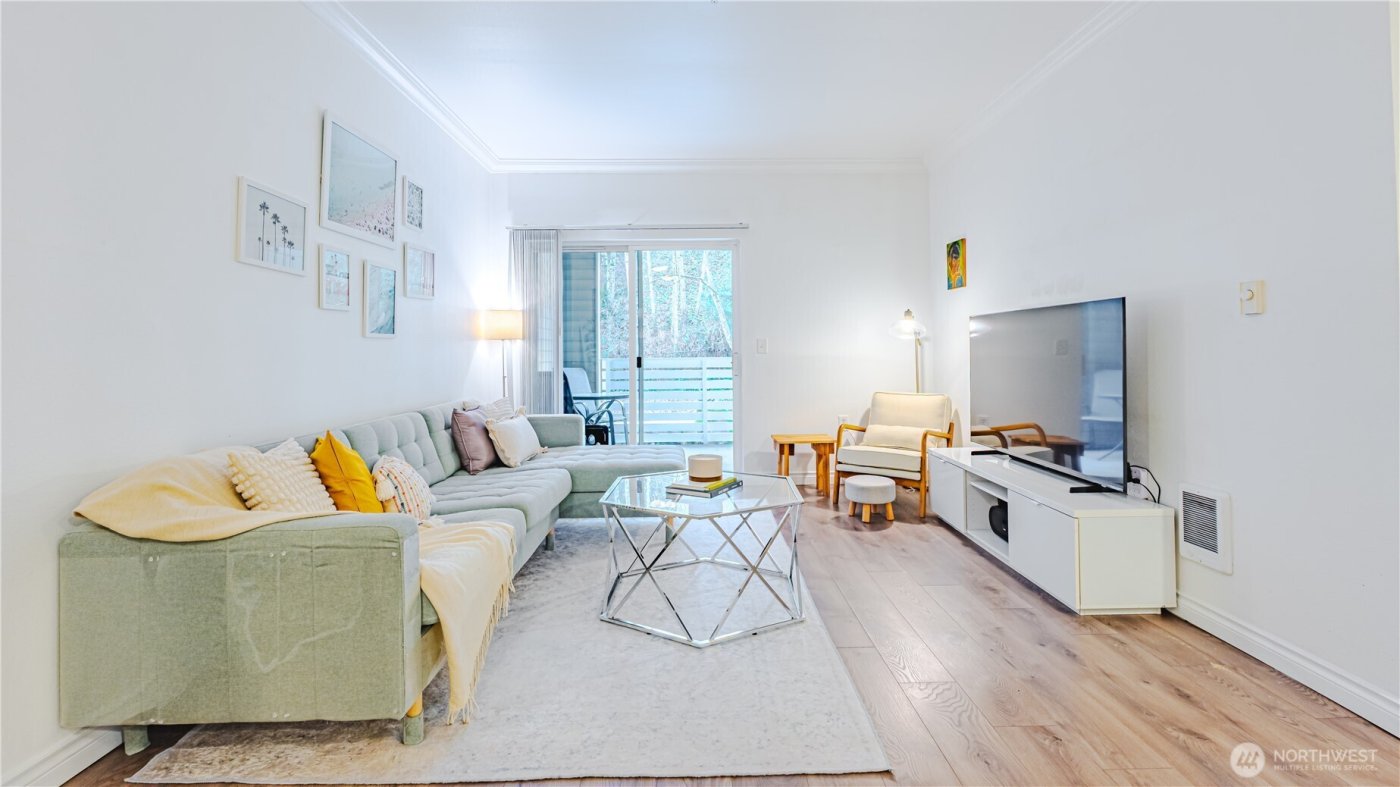 801 Rainier Avenue N #G234, Renton, WA 98057