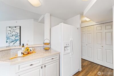 15020 Bothell Way NE #502, Lake Forest Park, WA 98155 - Photo 10