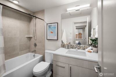 728 N 43rd Street , Seattle, WA 98103 - Photo 13