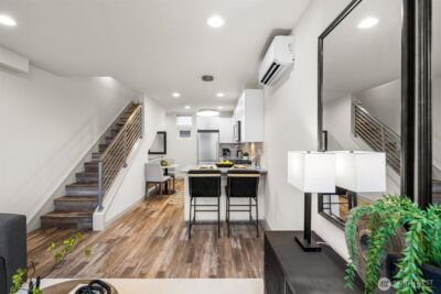 728 N 43rd Street , Seattle, WA 98103 - Photo 8