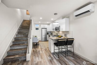 728 N 43rd Street , Seattle, WA 98103 - Photo 9