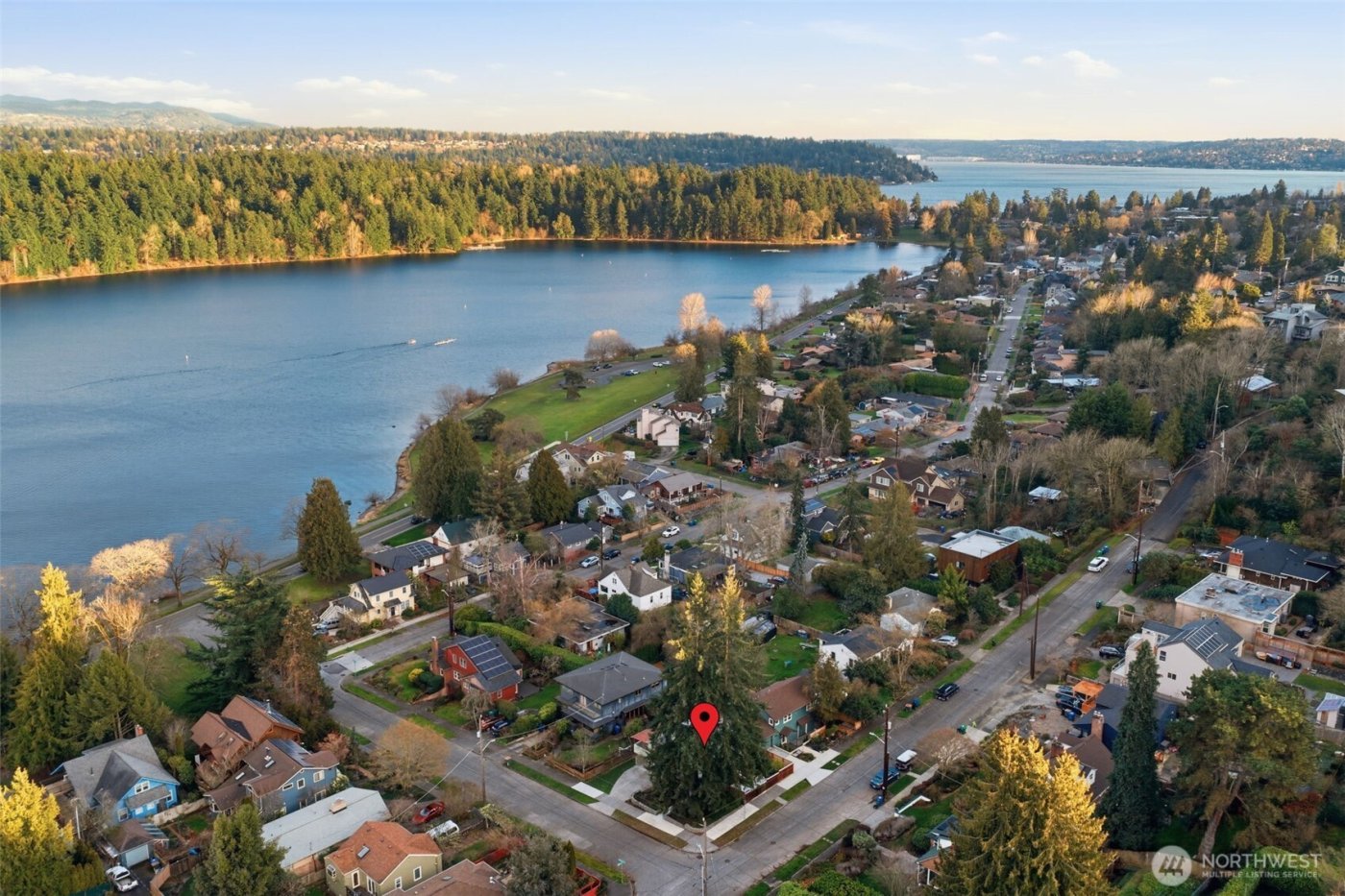 5401 S Angeline Street #102, Seattle, WA 98118-1534