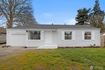 817 114th Street S, Tacoma, WA 98444