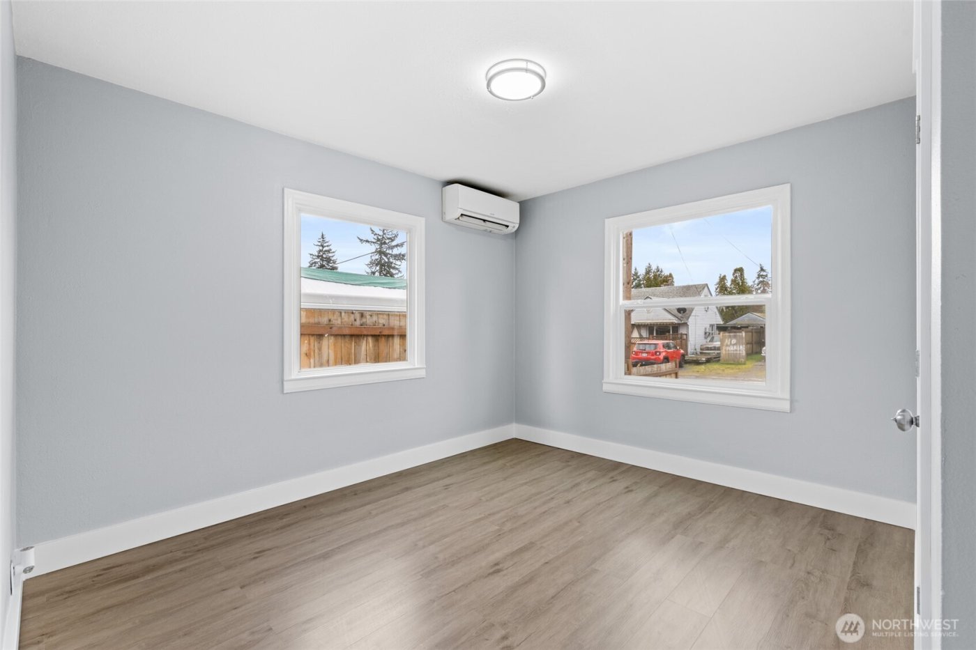 817 114th Street S, Tacoma, WA 98444