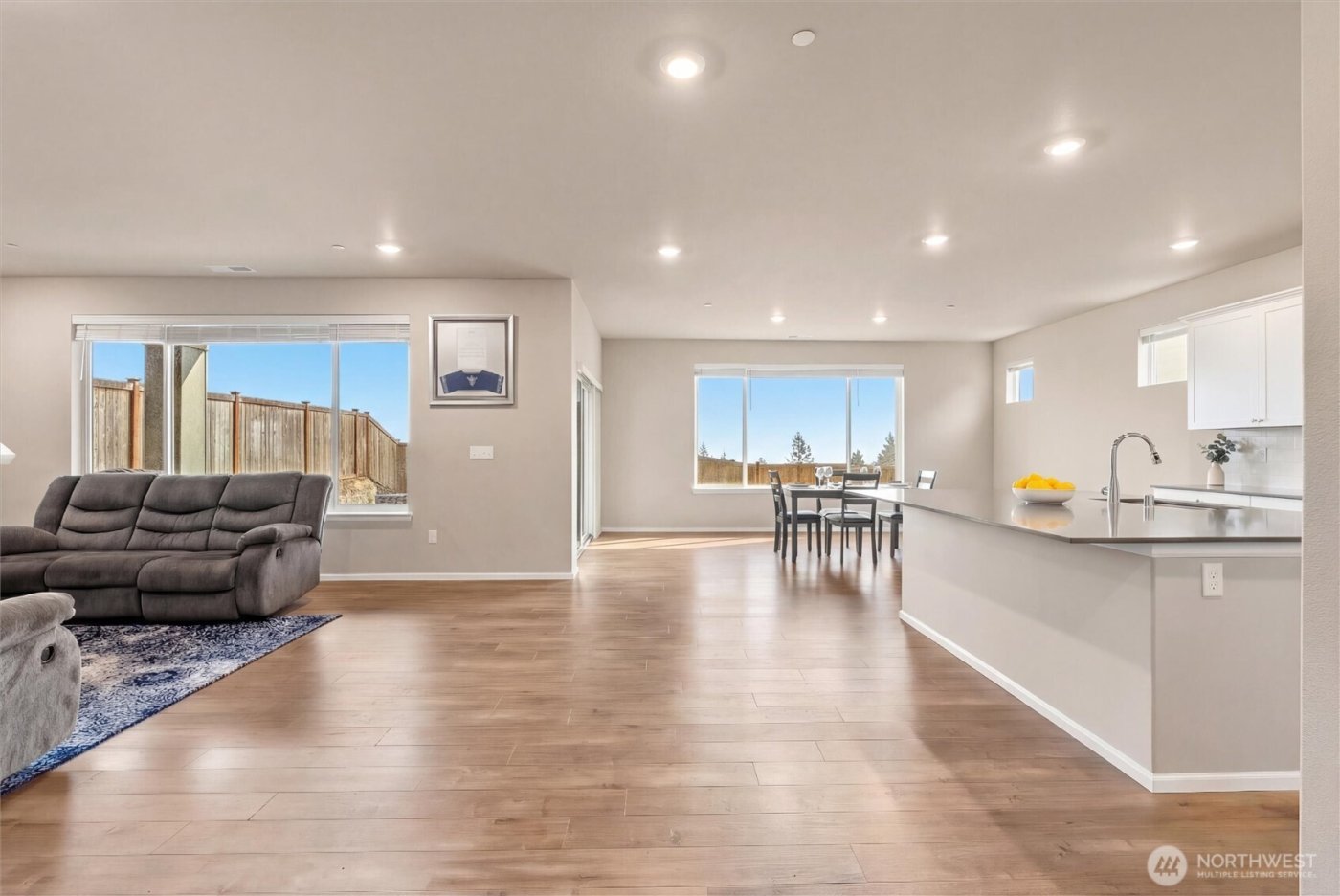 1323 Baker Heights Loop , Bremerton, WA 98312