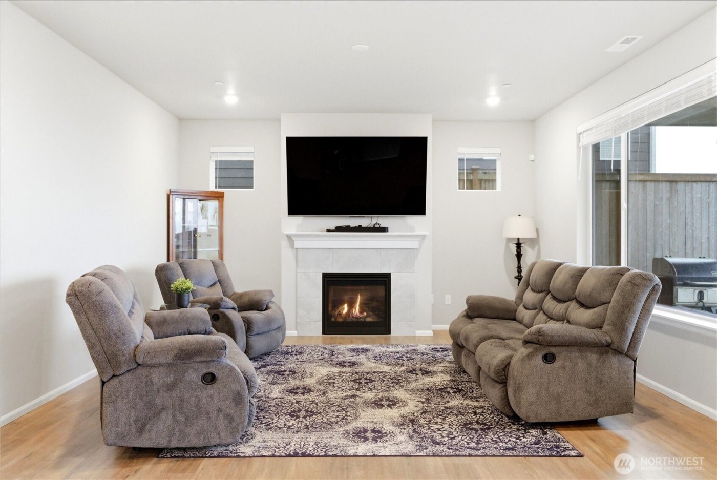 1323 Baker Heights Loop , Bremerton, WA 98312