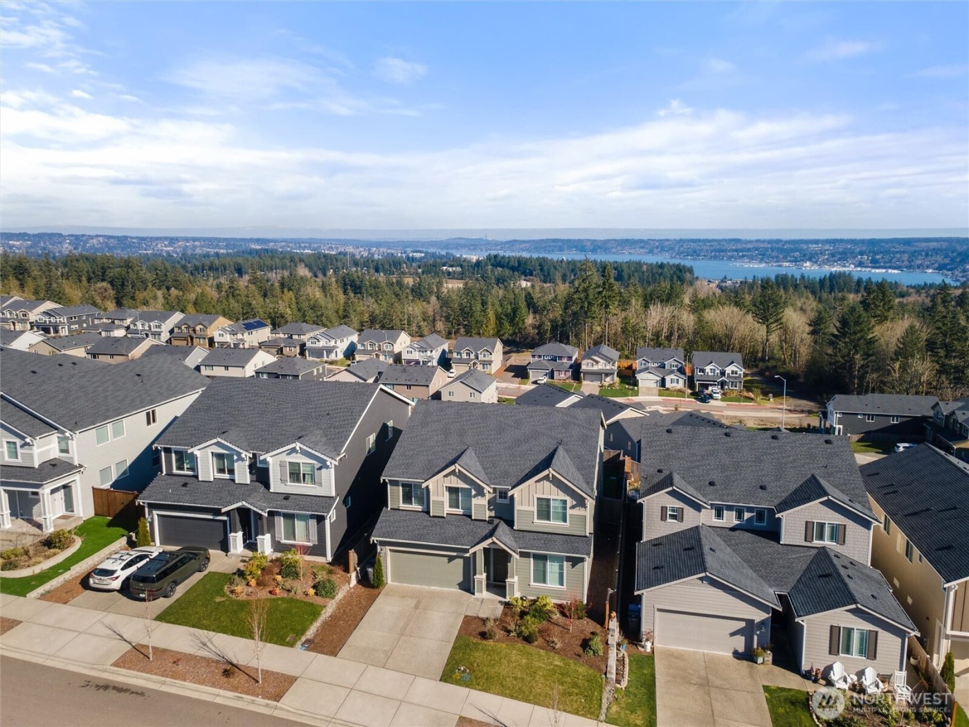 1323 Baker Heights Loop , Bremerton, WA 98312