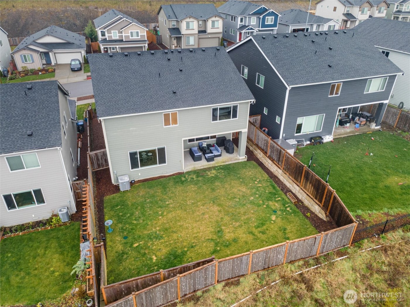 1323 Baker Heights Loop , Bremerton, WA 98312