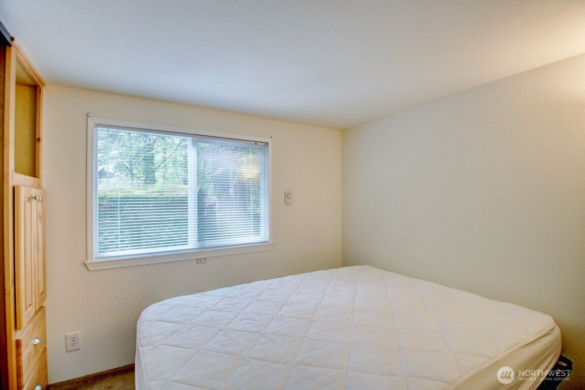 20 Goldrush Road , Deming, WA 98244