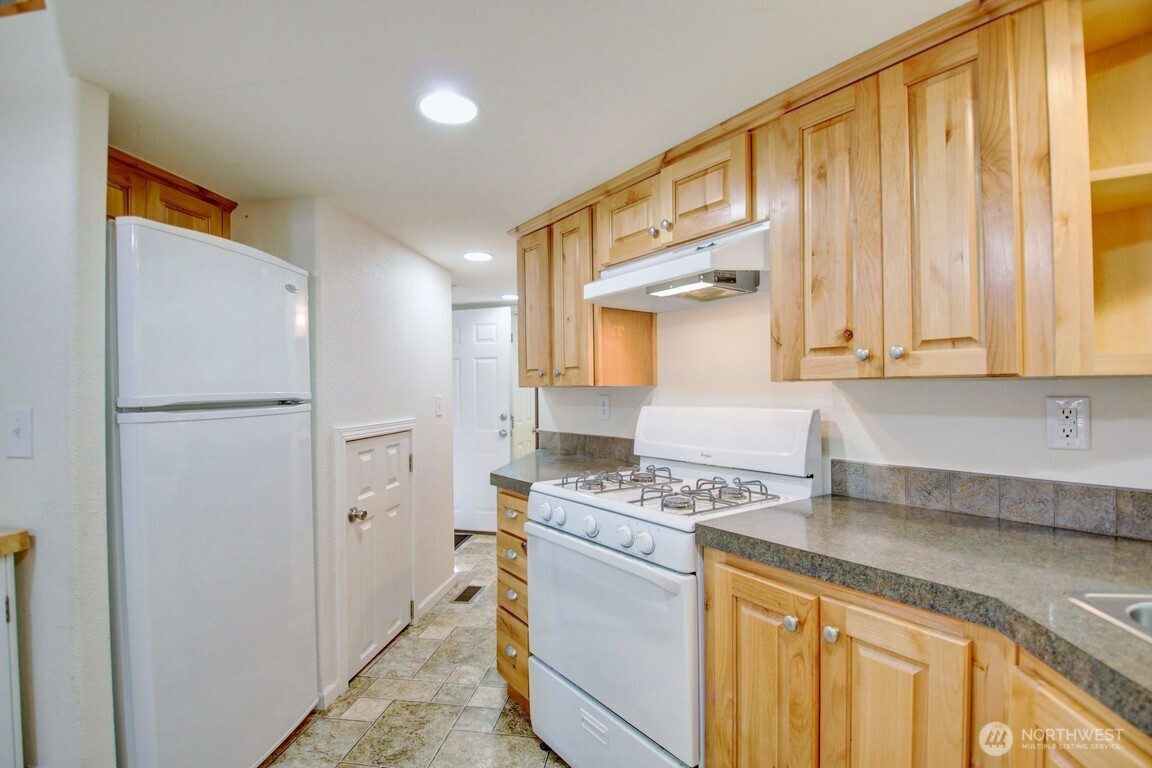 20 Goldrush Road , Deming, WA 98244