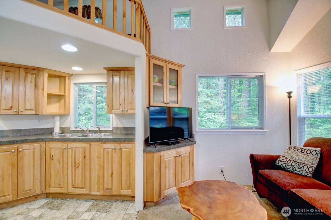 20 Goldrush Road , Deming, WA 98244