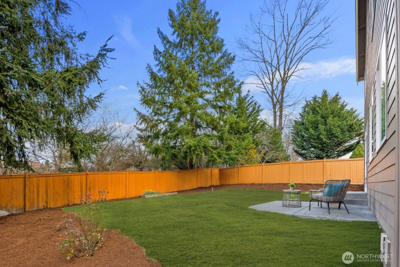 5620 NE 6th Place , Renton, WA 98059-4983