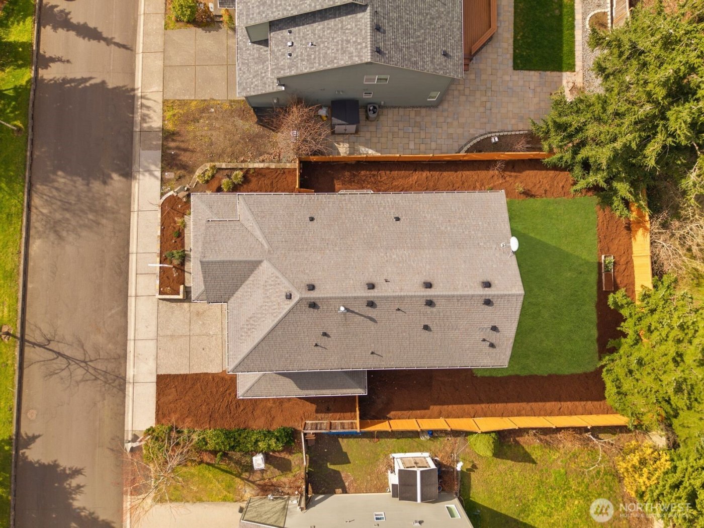 5620 NE 6th Place , Renton, WA 98059-4983