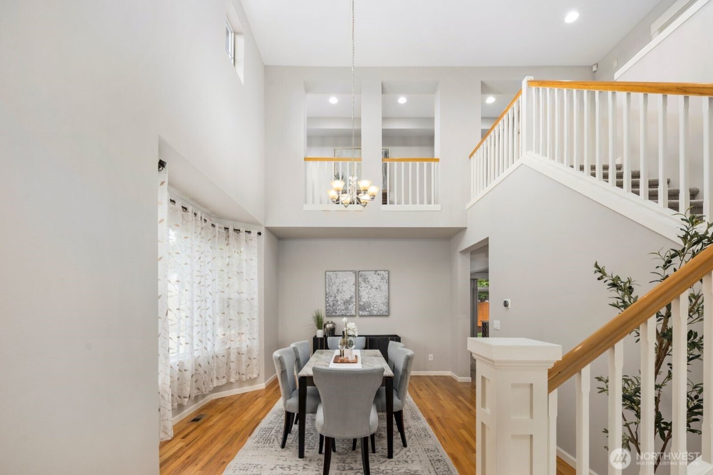 5620 NE 6th Place , Renton, WA 98059-4983