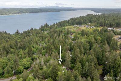 151 E Hillside Drive , Belfair, WA 98528 - Photo 2
