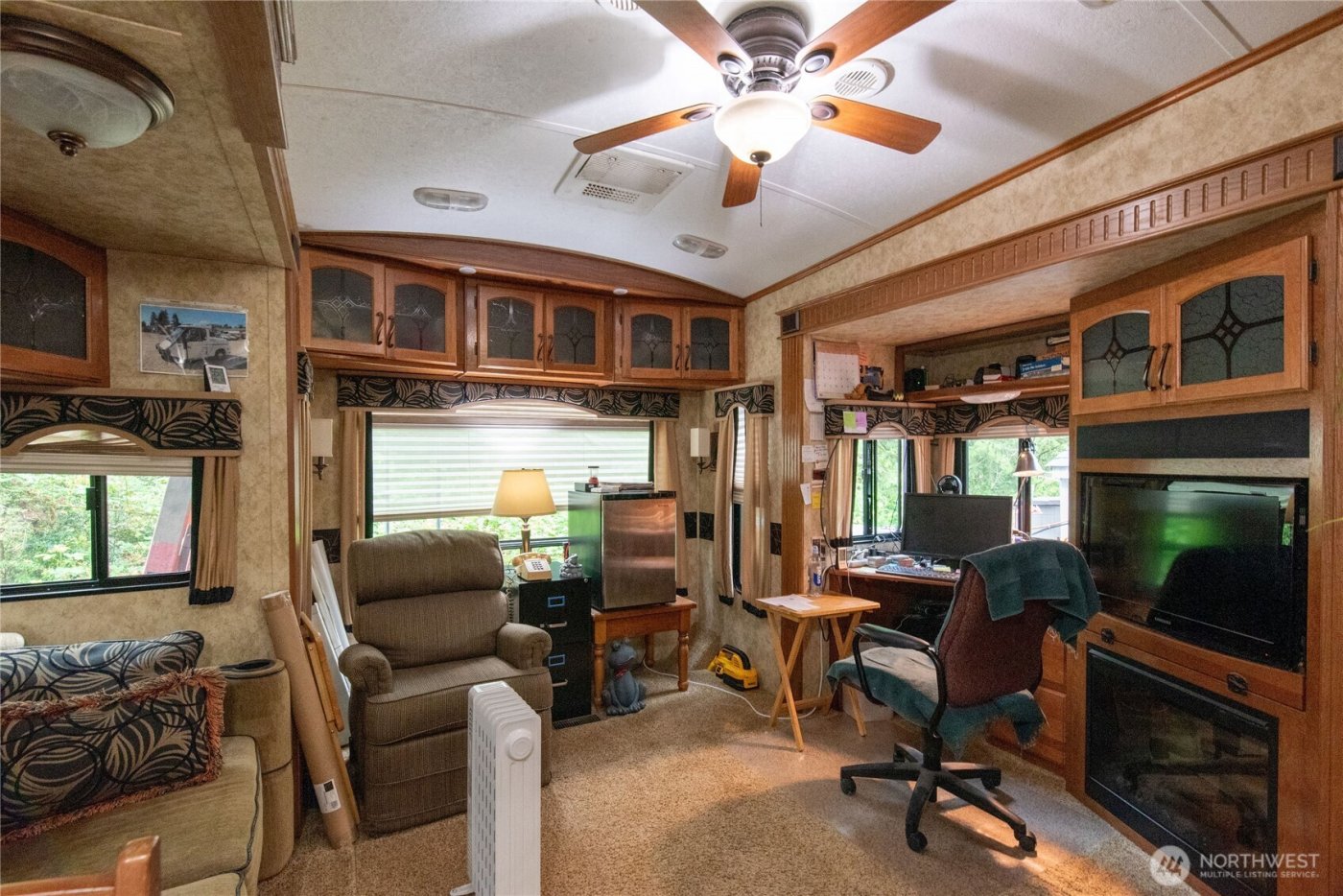 151 E Hillside Drive , Belfair, WA 98528