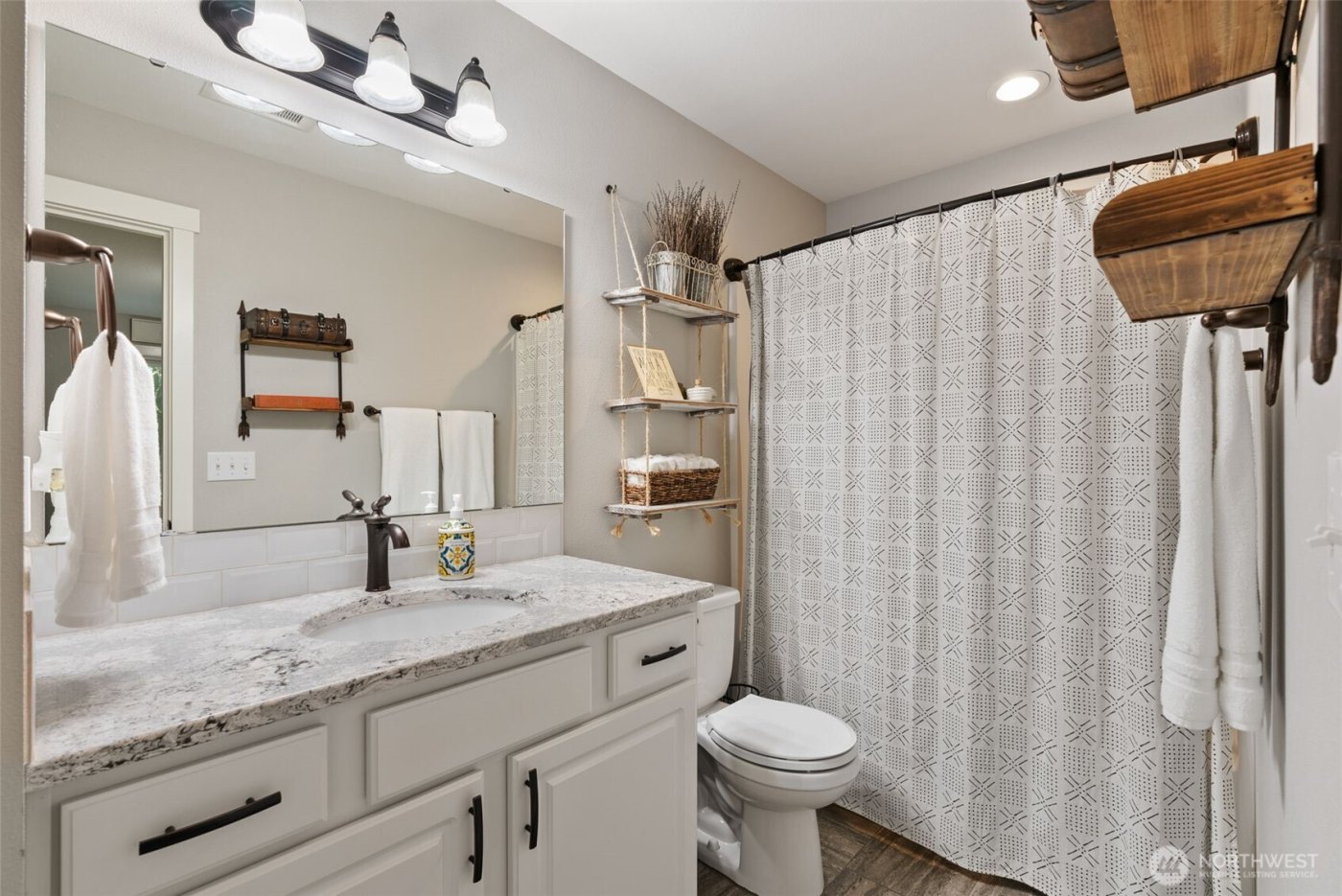 4555 NE 242nd Avenue , Vancouver, WA 98682