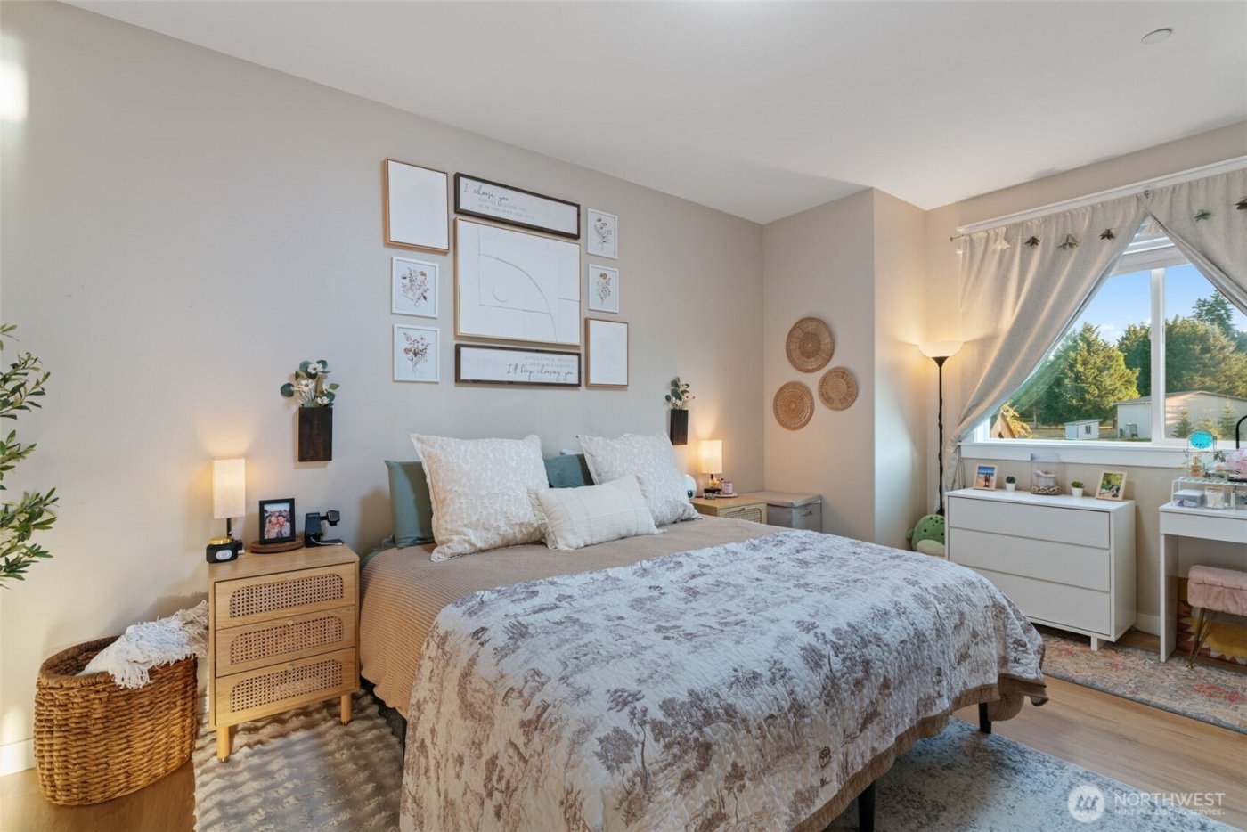 4555 NE 242nd Avenue , Vancouver, WA 98682