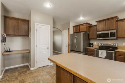 800 S Hamilton Road , Moses Lake, WA 98837 - Photo 11