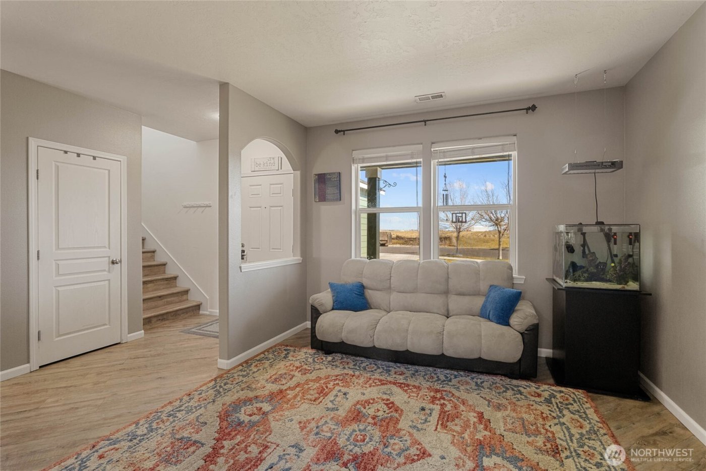 800 S Hamilton Road , Moses Lake, WA 98837