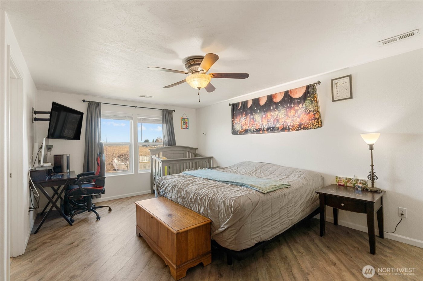 800 S Hamilton Road , Moses Lake, WA 98837